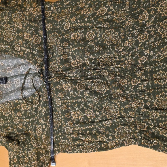 Forever 21-Floral Green Long Sleeve  Romper - Picture 5 of 7